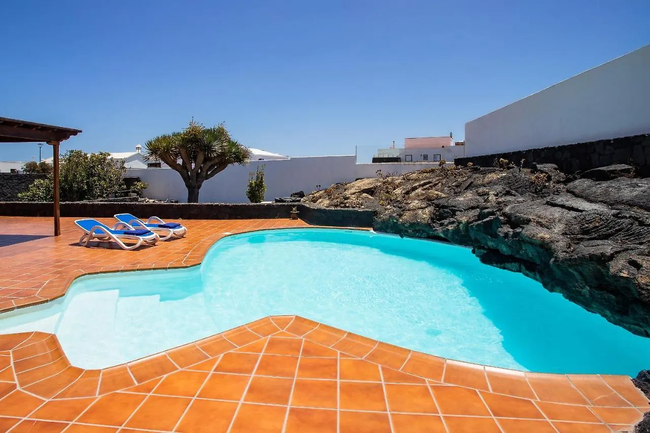 Casa Lola Lanzarote Piscina Climatizada Y Wifi Free Villa San Bartolome  0*, San Bartolome (Las Palmas)