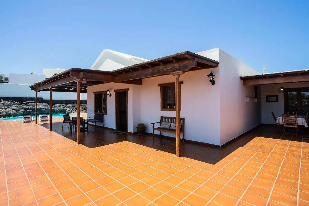 Casa Lola Lanzarote Piscina Climatizada Y Wifi Free Villa San Bartolome  0*, San Bartolome (Las Palmas)